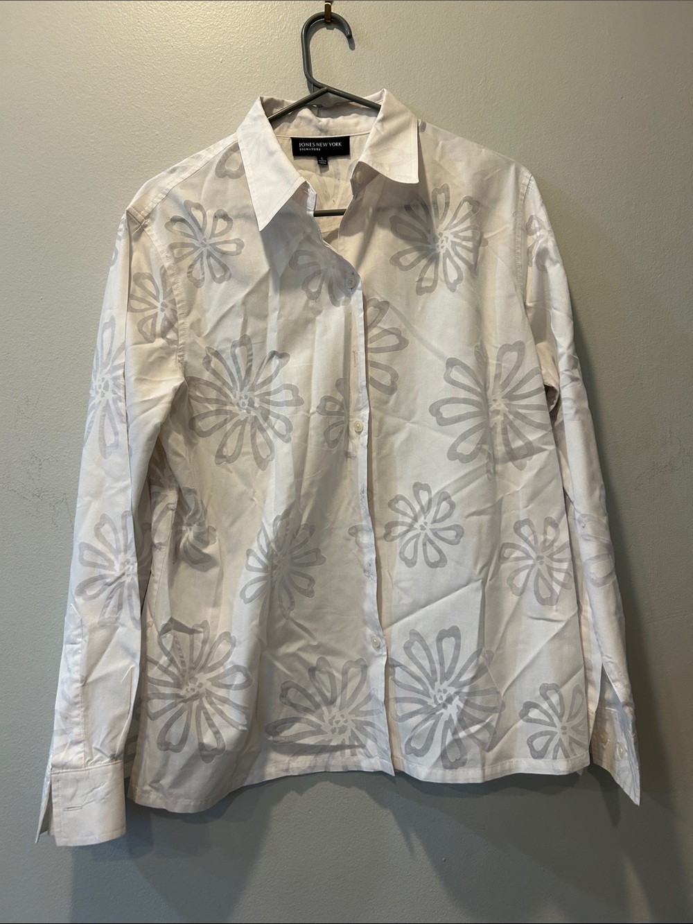 Jones New York White Shirt with Floral Motif